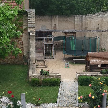 Penzion Ve Stoleti Loděnice Zewnętrze zdjęcie