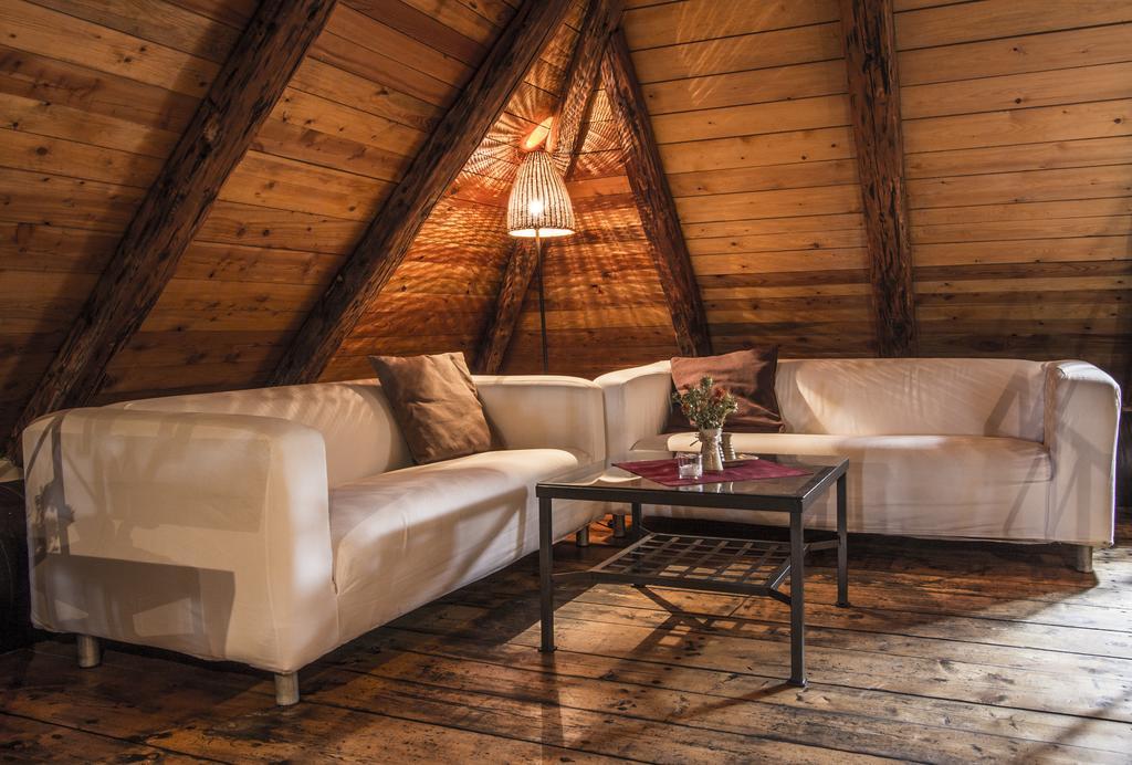 Penzion Ve Stoleti Loděnice Zewnętrze zdjęcie