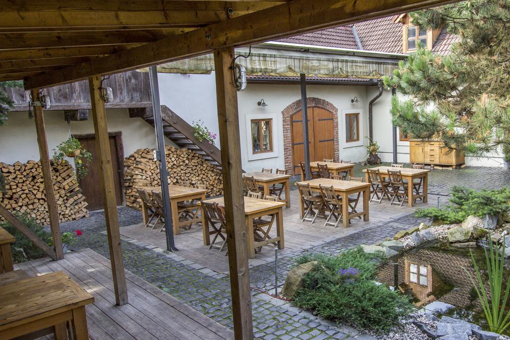 Penzion Ve Stoleti Loděnice Zewnętrze zdjęcie