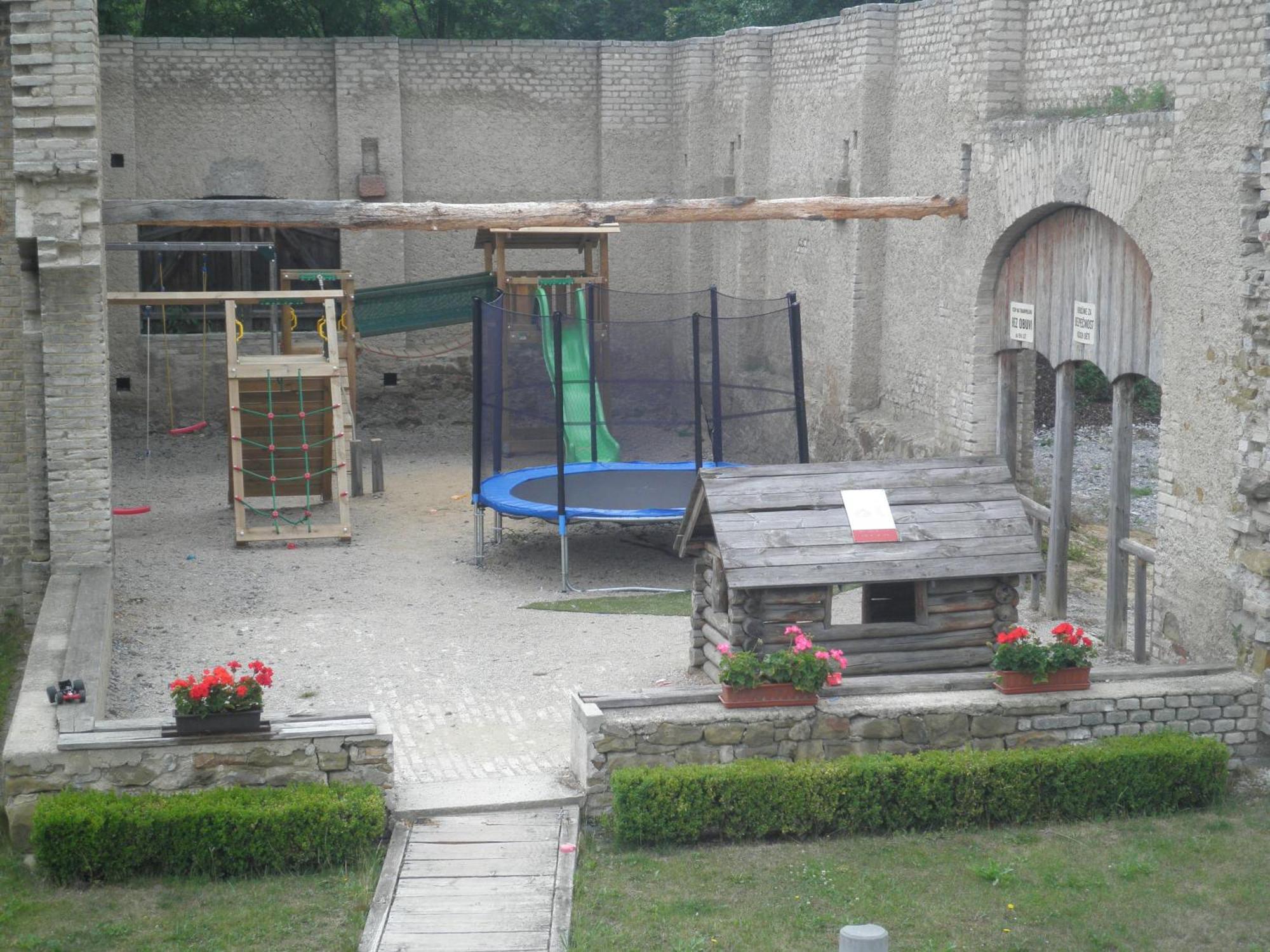 Penzion Ve Stoleti Loděnice Zewnętrze zdjęcie