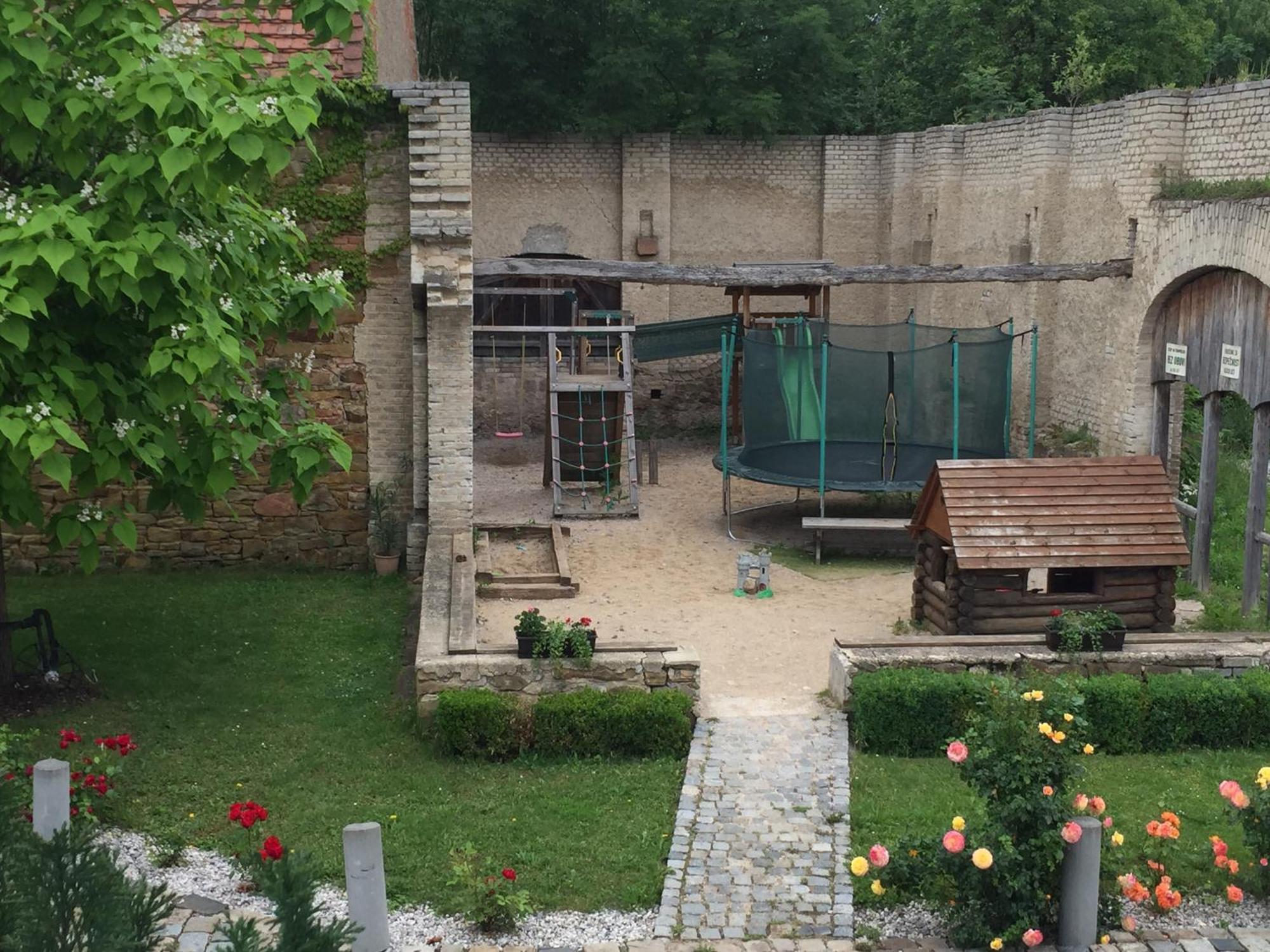 Penzion Ve Stoleti Loděnice Zewnętrze zdjęcie